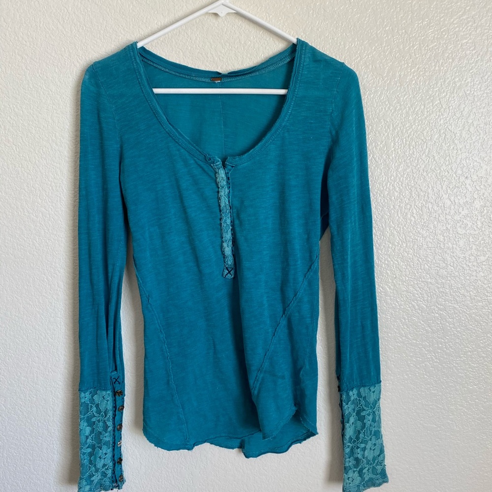 FREE PEOPLE LONG SLEEVE